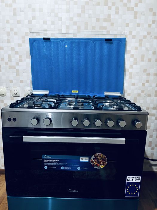 Продаётся газовая плита Midea