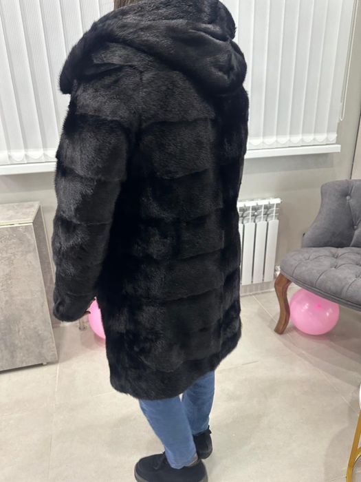 Срочно продам Норковую шубу