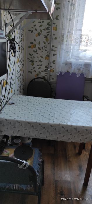 Продам стол кухонный