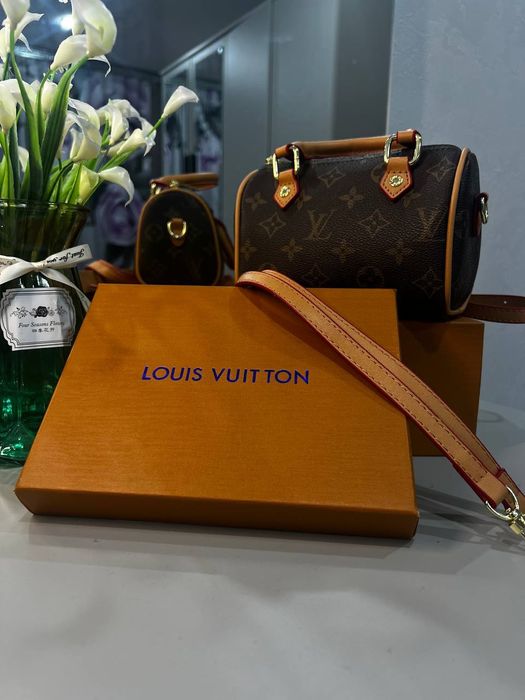 Сумка Louis Vuitton мини / кроссбоди / с коробкой