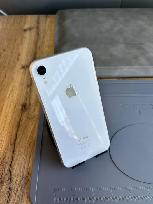 Айфон XR 64gb Iphone
