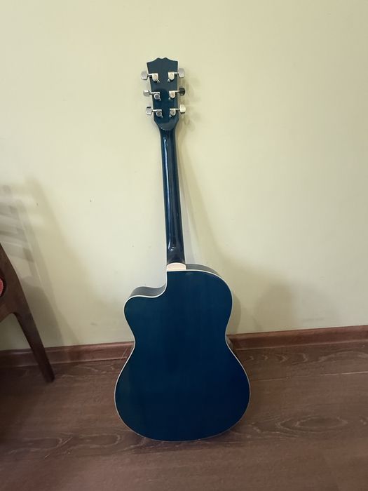 Гитара акустическая