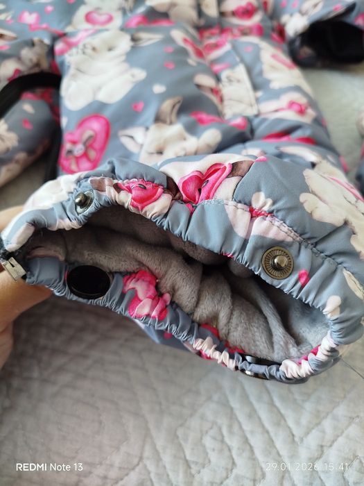 Продам детский зимний комбинезон для девочки