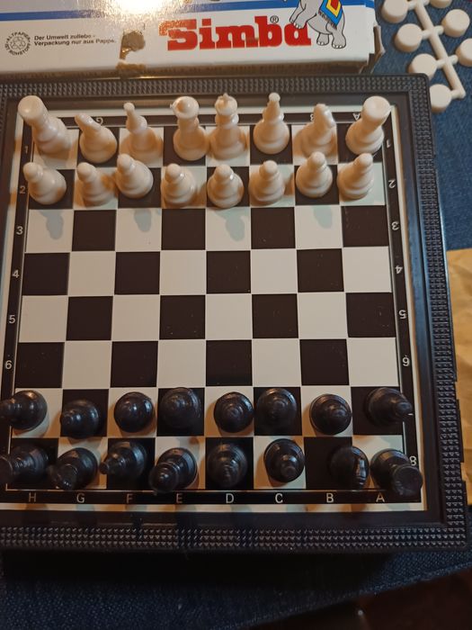 Магнитна дъска за шах и други игри