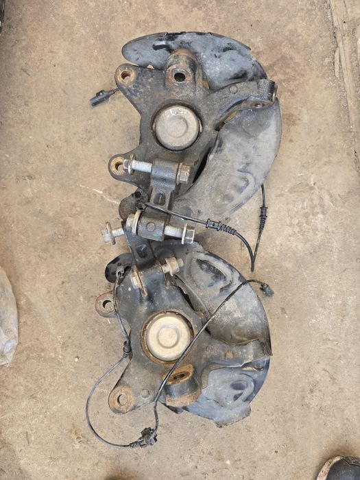 Fuzeta fata mercedes w447 2.0 2.2d 4x2 impecabile fara defecte