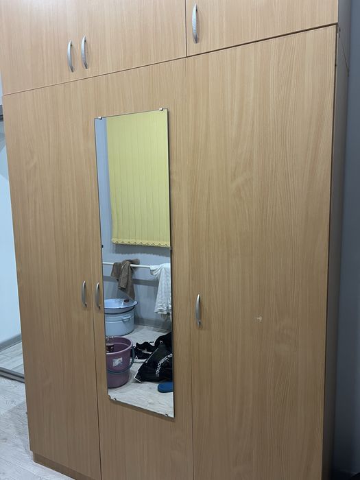 Шкаф прихожей с зерколом