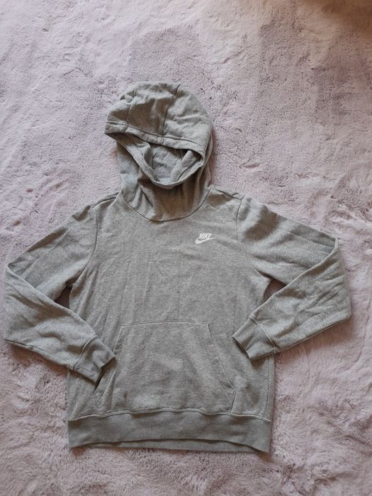 Nike дамски Суичъри S- M размер 2броя.