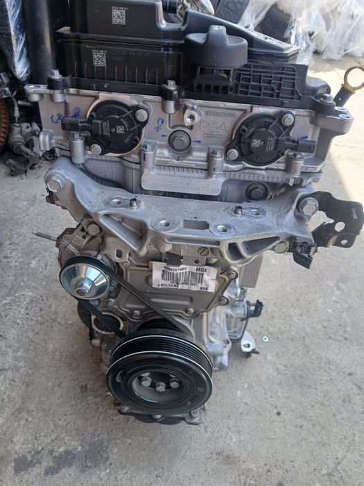 Motor Peugeot 208 2008 3008 Fiat 600 an 2025 1.2 benzină hibrid cod HN09