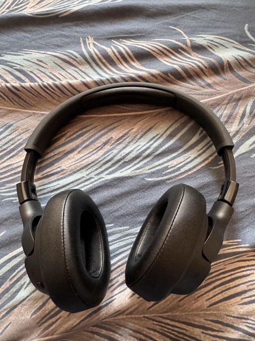 JBL Tune 770NC наушники