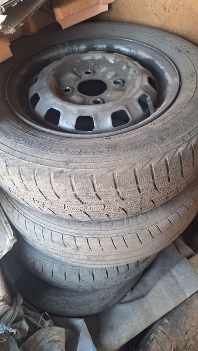 Железныйе диски R13 с резиной