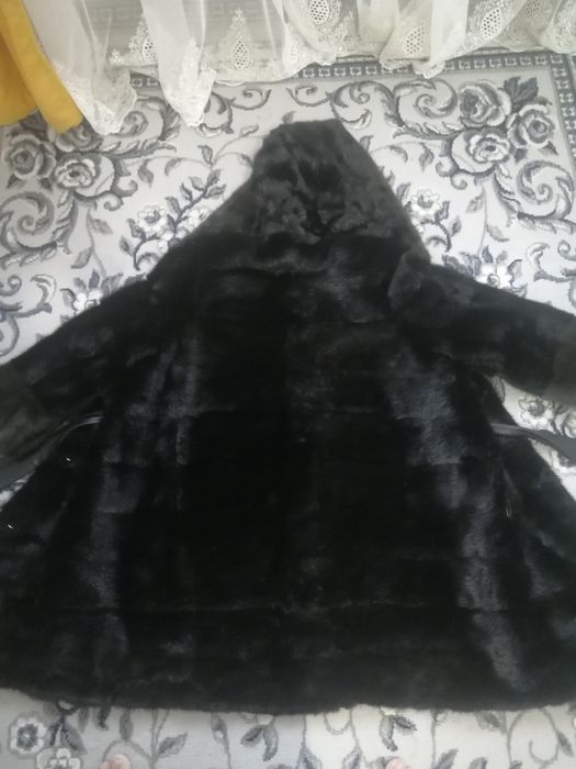 Продаю норковую шубу