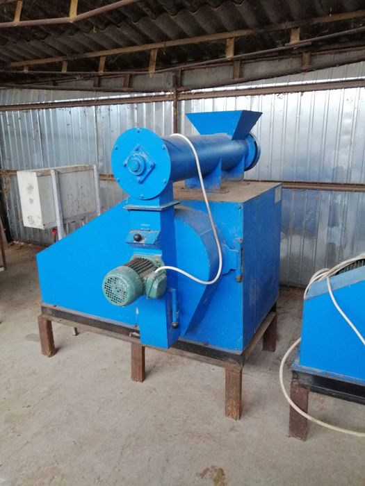 Presa peleti  HABA, 2 bucati, (Matriță Inelară, 22 kW) + Tablouri Electrice – Stare Foarte Bună