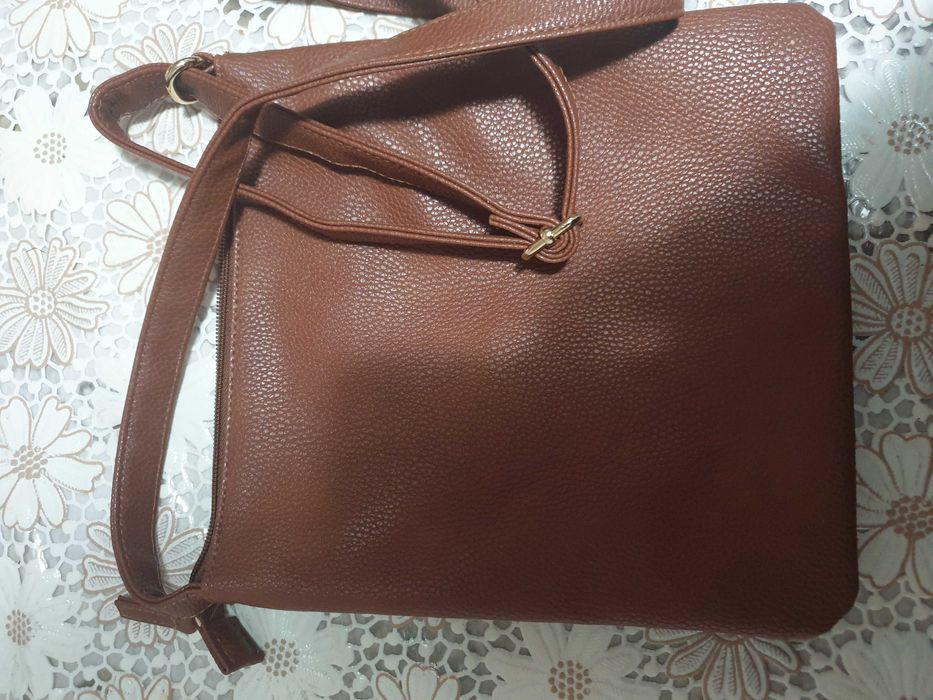 Geanta tip postas maro