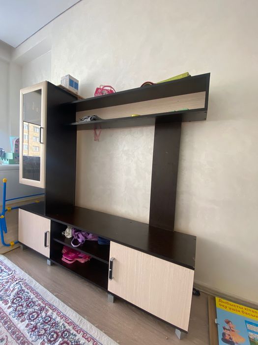 Тумба телевизордын  ( шкаф)