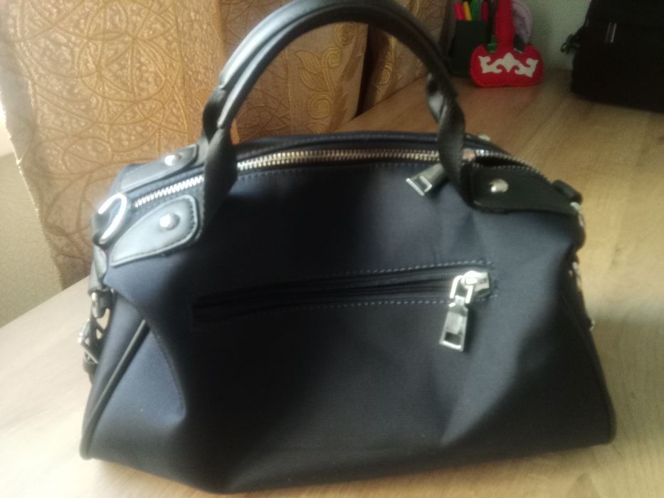 Продам сумку "Prada"