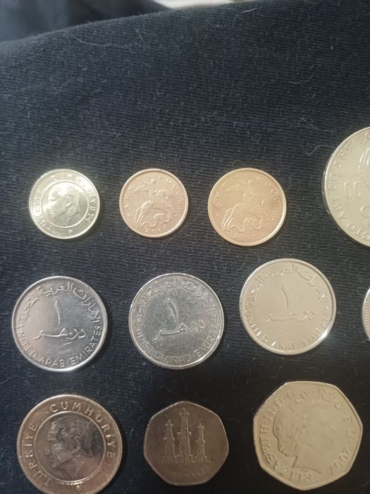 Продаются монеты разных стран