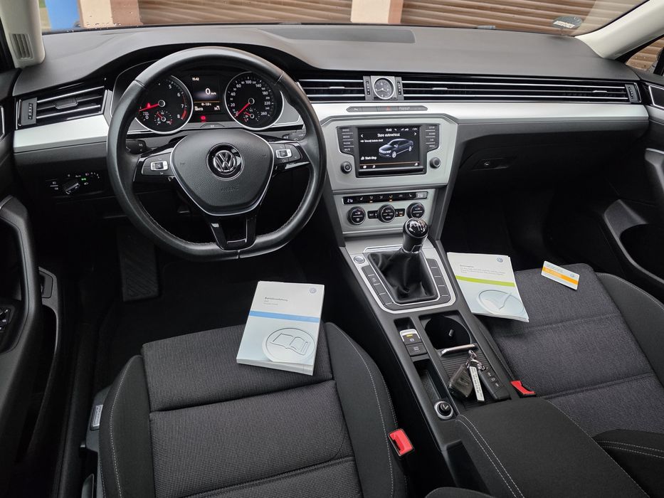 Volkswagen Passat B8 2015 - 88.000KM CERTIFICATI ! -1.4 Benzina / NAVI