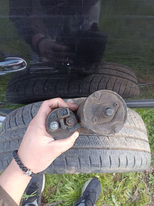 Продавам от Форд Галакси 2,3 16в стартер и алтернатор