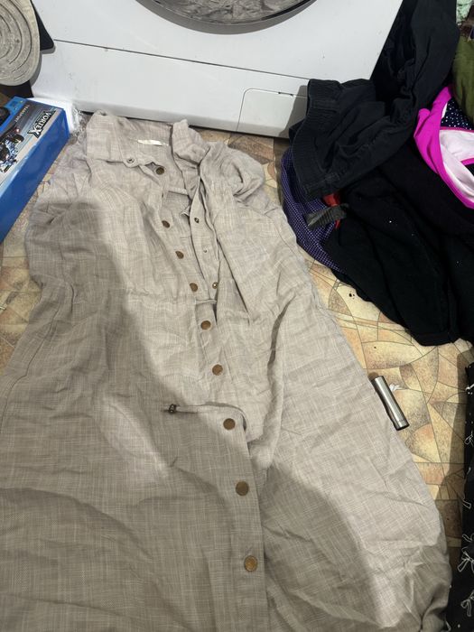 отдам даром женские вещи