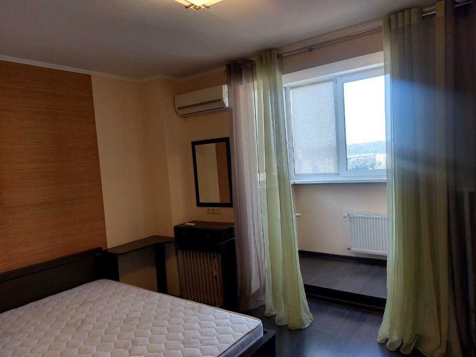 Тристаен имот в кв.Овча купел