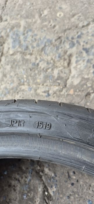 2 anvelope vara noi Goodyear 245/35/20.Pretul este pe bucata.
