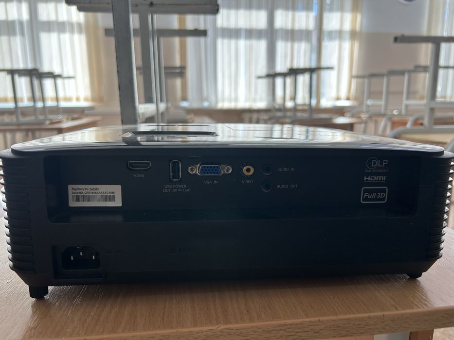 Продом проектор Optoma