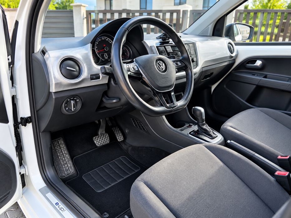 Volkswagen e-up! 100% Electric – Automată – Stare foarte bună