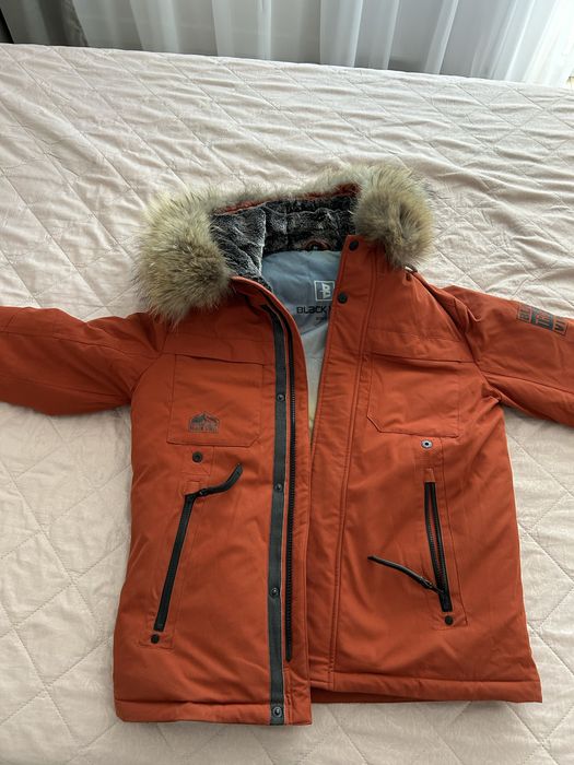 Продам зимние куртки,джинсы, кофты