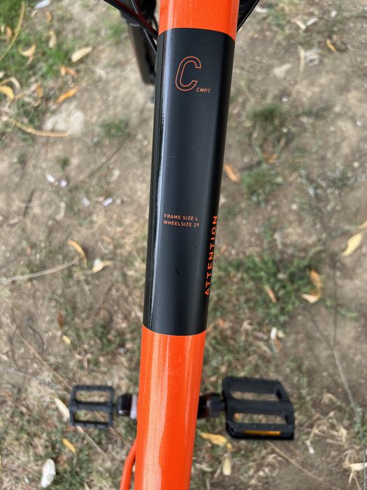 Bicicleta cube attention 2023