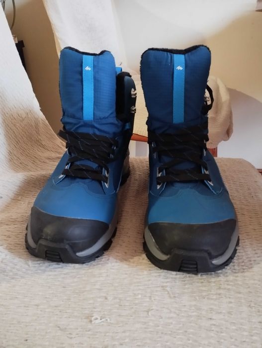Продавам високи зимни обувки 41 номер