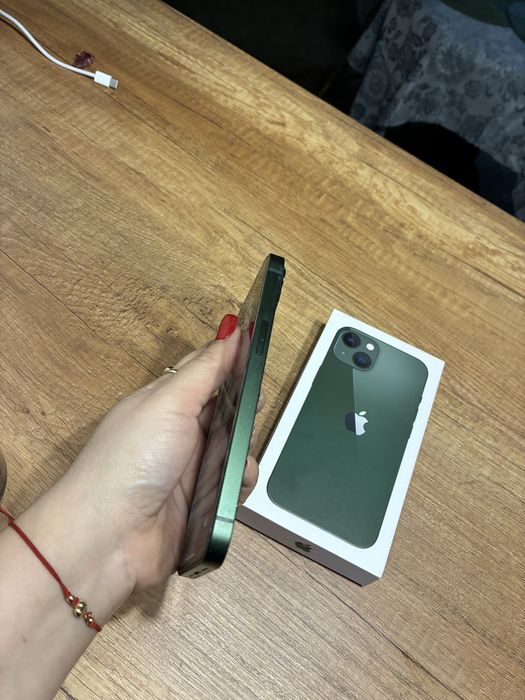 Iphone 13 Перфектен !