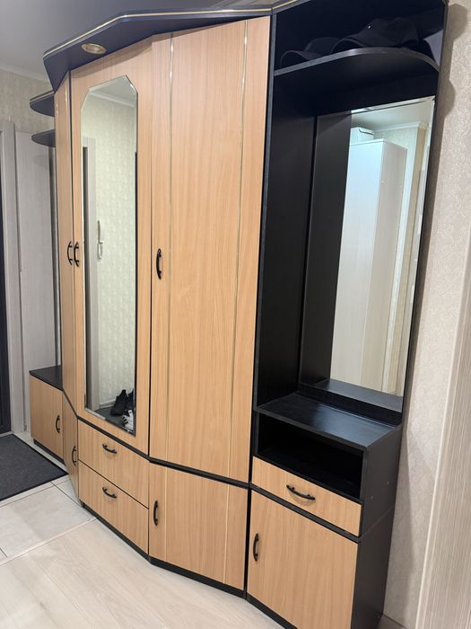 Продам прихожую