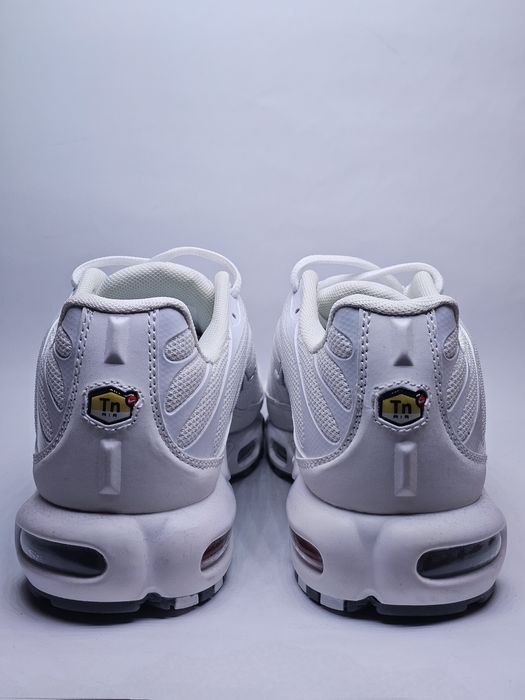 Nike TN albi mărimea 44