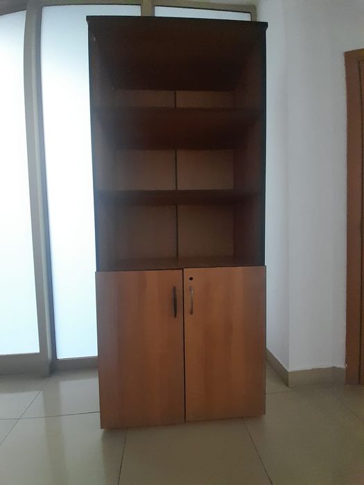 Офисная мебель.Шкафы.кресло.