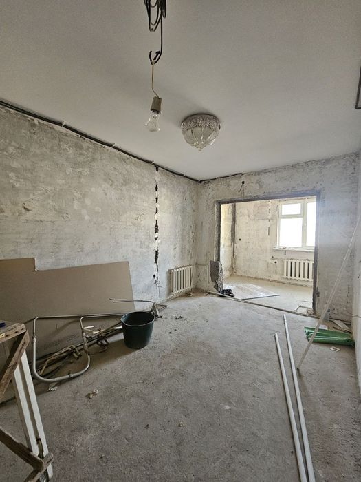 Срочно сотилади Сергели 5. 2/9/9 2×6 балкон без ремонт торец мактаб бо