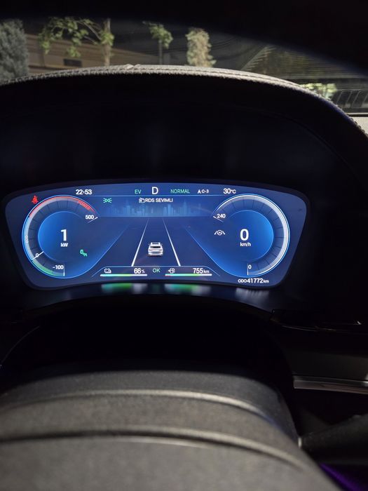 BYD Song puls flagship AWD