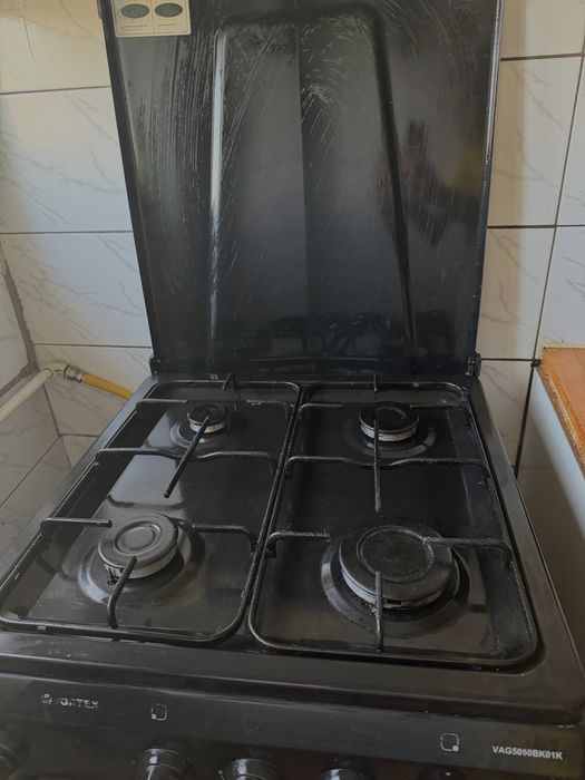 VÂND URGENT! Aragaz VORTEX VAG5050BK02K, 4 arzatoare, Gaz, L 50 cm, negru