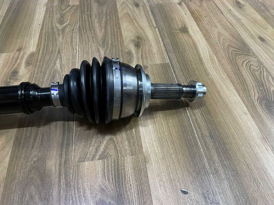Привод в сборе гранаты на Mazda MPV 2.5