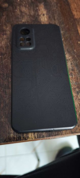 Продавам Xiaomi Mi 10T Pro