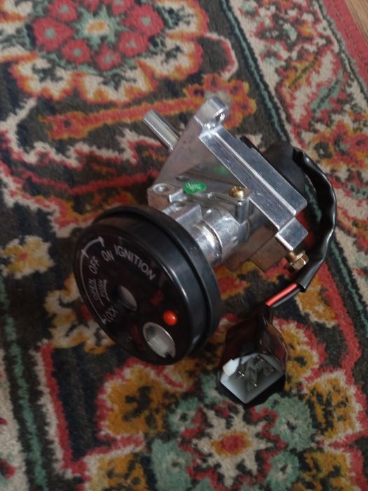 Замок зажигания на макси