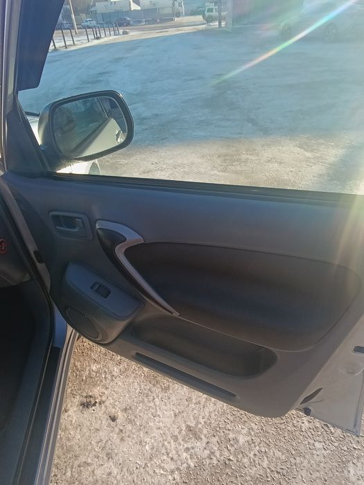 Продам Тойота Рав 4