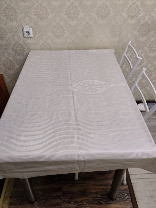 Продам стол кухонный б/у