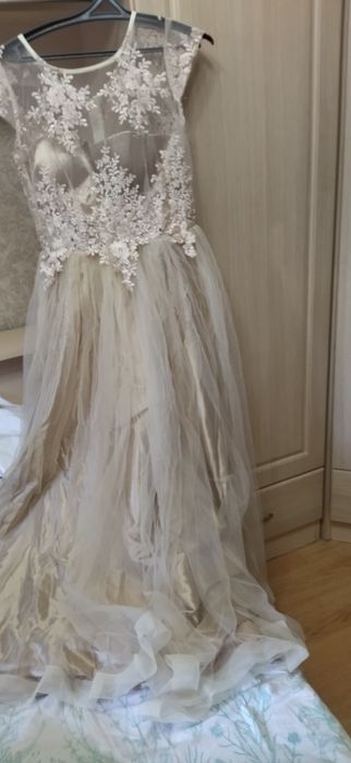 Продам вечернее платье