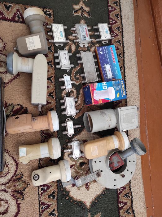 Спутниковый Тюнер.Головки