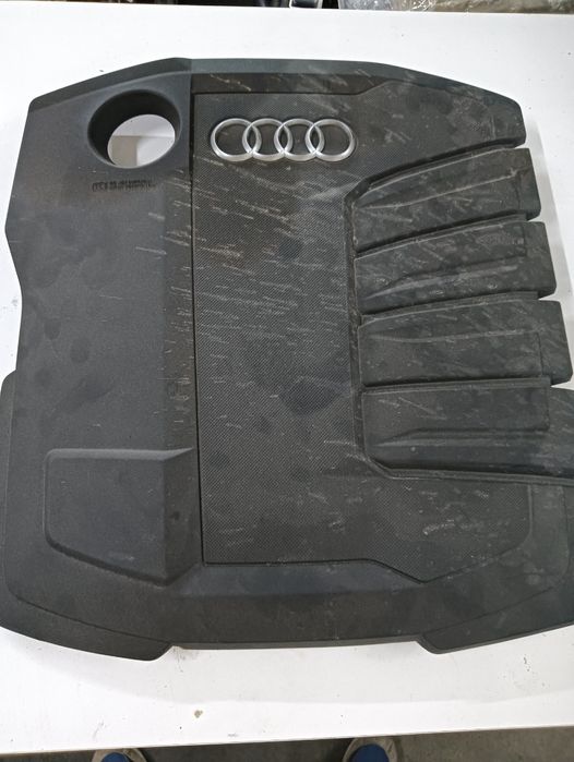 Capac Motor (Ornament) Audi A6 (C8, 4A2) [ 2018 - > ] 40 Tdi Mild Hybr