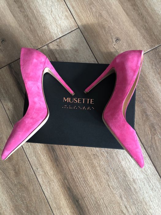 Pantofi roz musette