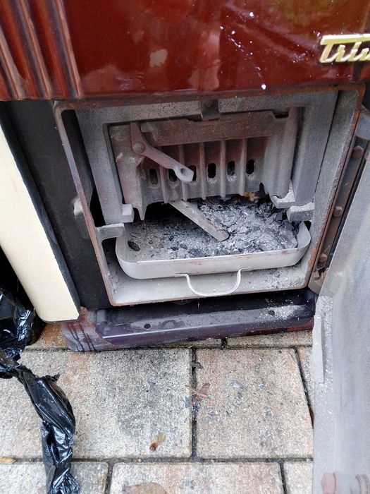 Soba Emailata cu Plita Triumph 110