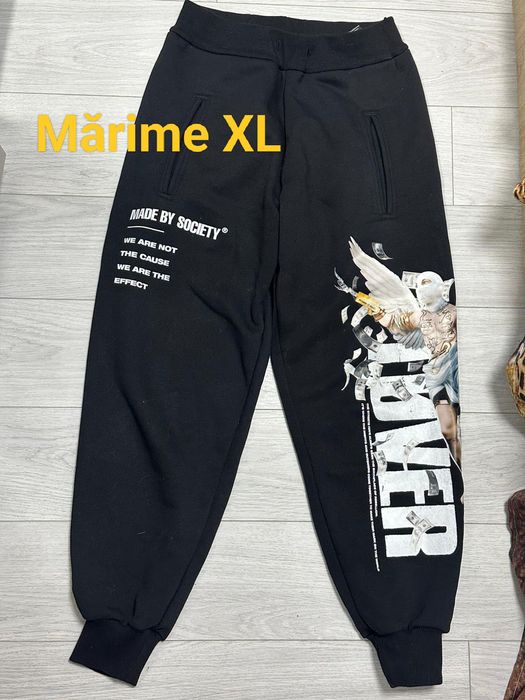 pantaloni vagabond 300 lei