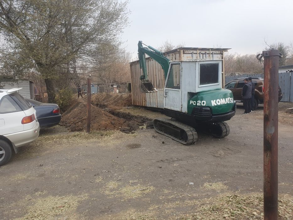 В продаже мини экскаватор вес 3 тонны