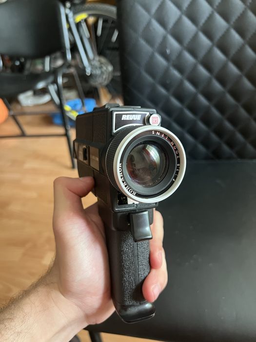 Cameră video vintage Super 8 Revue S2/M + husă, manual, film Kodak